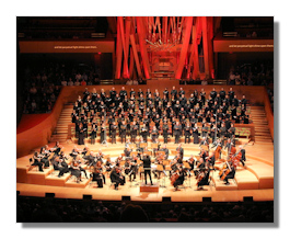 LA Master Chorale Performing Lux Aeterna, photo by Gary Murphy
